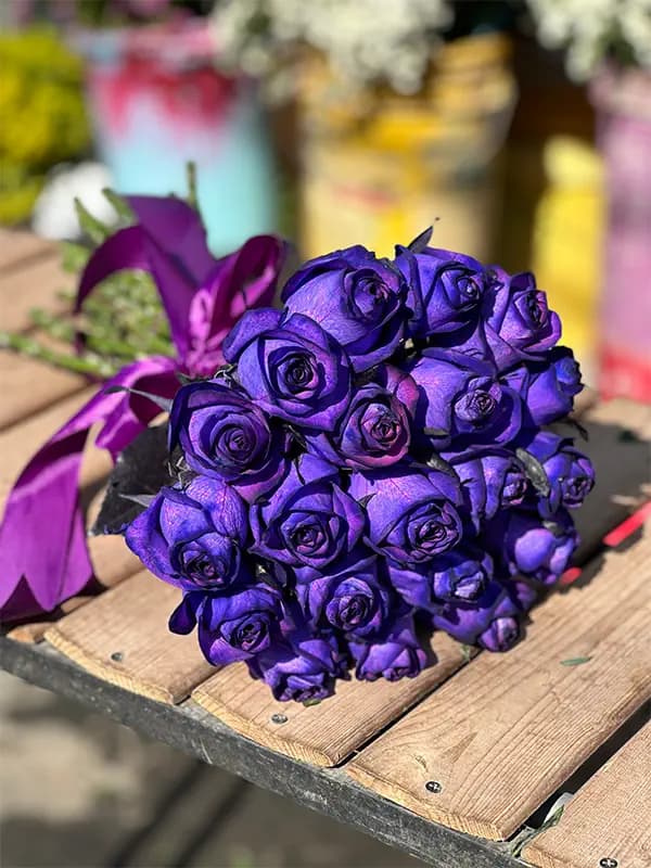 دسته گل رز بنفش — تصویر ۴
