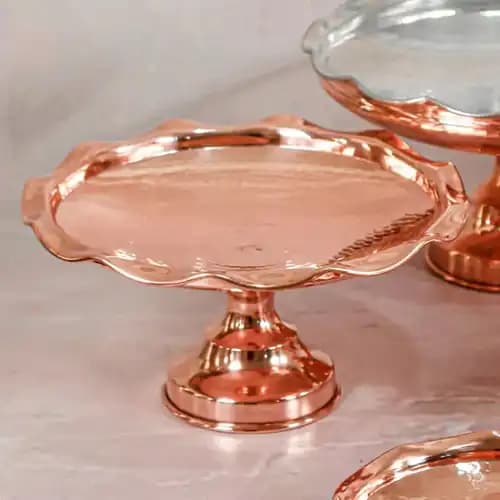 ظرف شیرینی خوری مسی پایه دار – دست ساز و اصیل — تصویر ۳