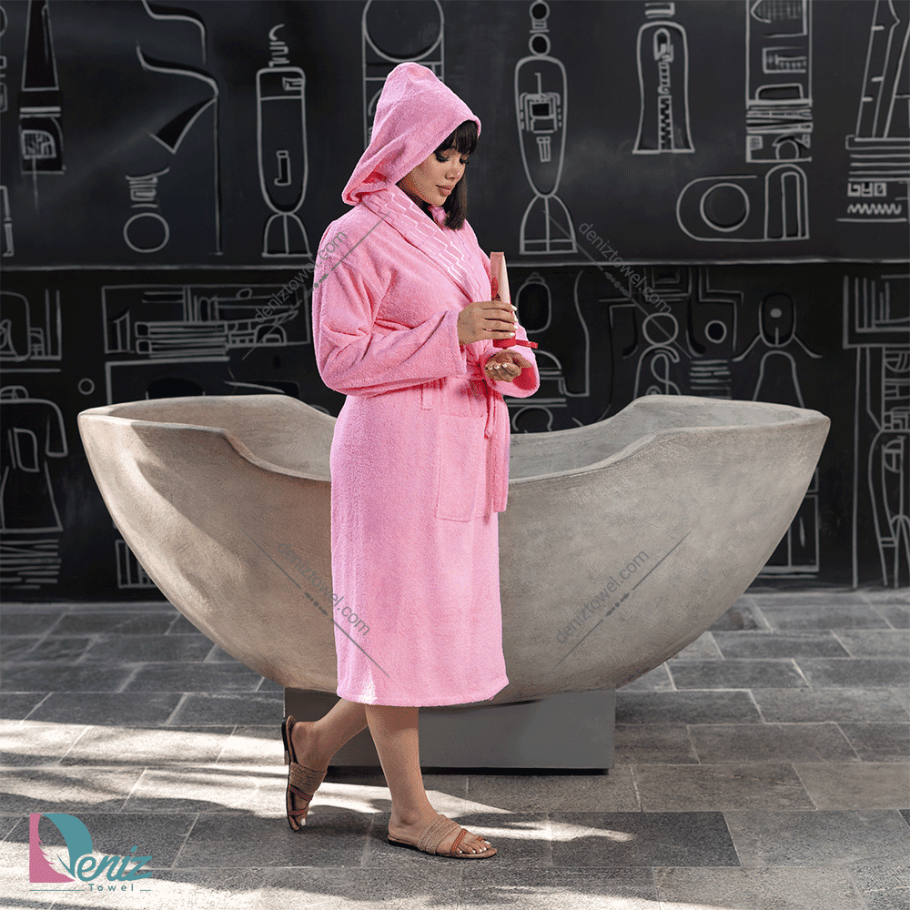 حوله تن پوش آرام رنگ صورتی روشن — تصویر ۲
