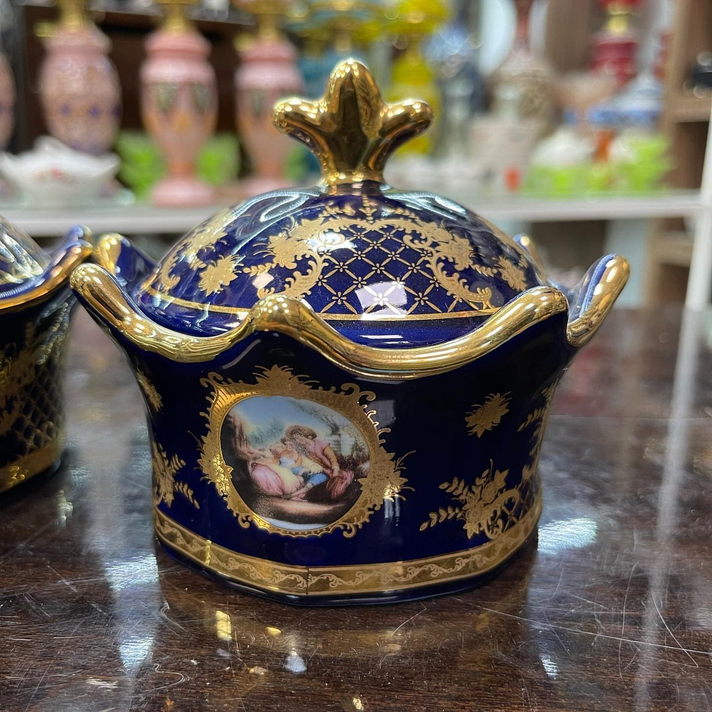 یک جفت قندان تاجی لیلی و مجنون آنتیک — تصویر ۴