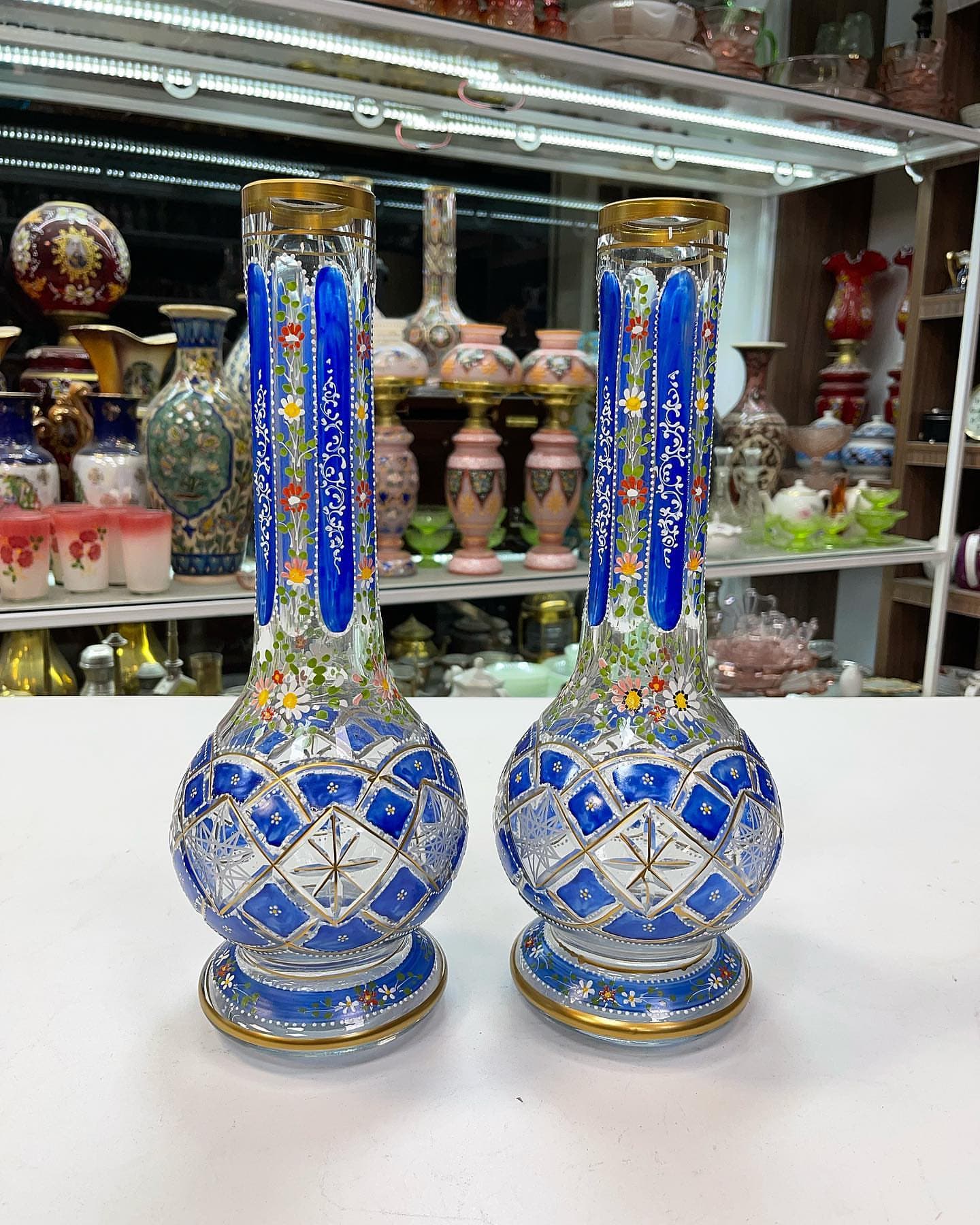 صراحی آبی طرح قاجاری — تصویر ۳