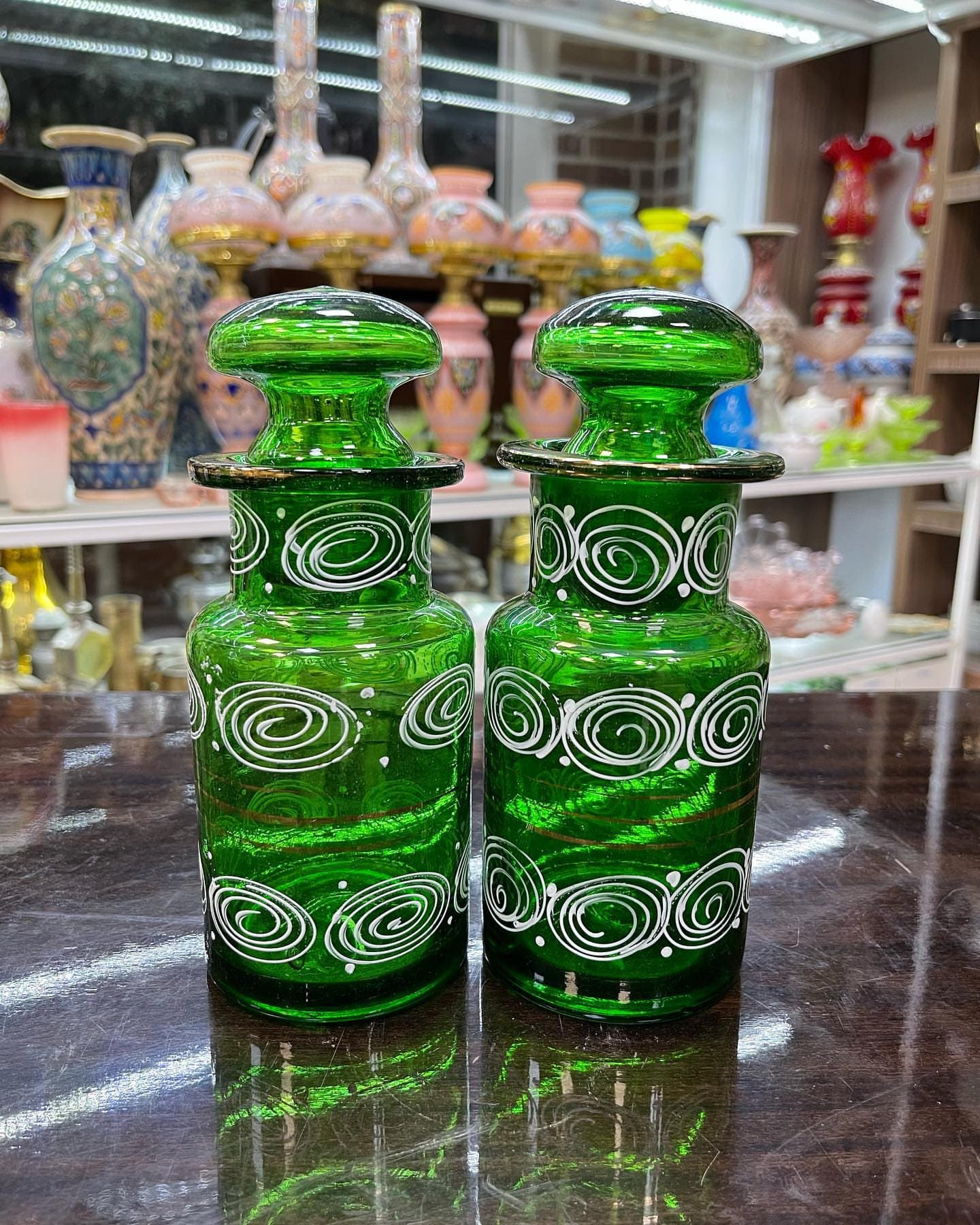 یک جفت چایدان سبز قدیمی — تصویر ۳