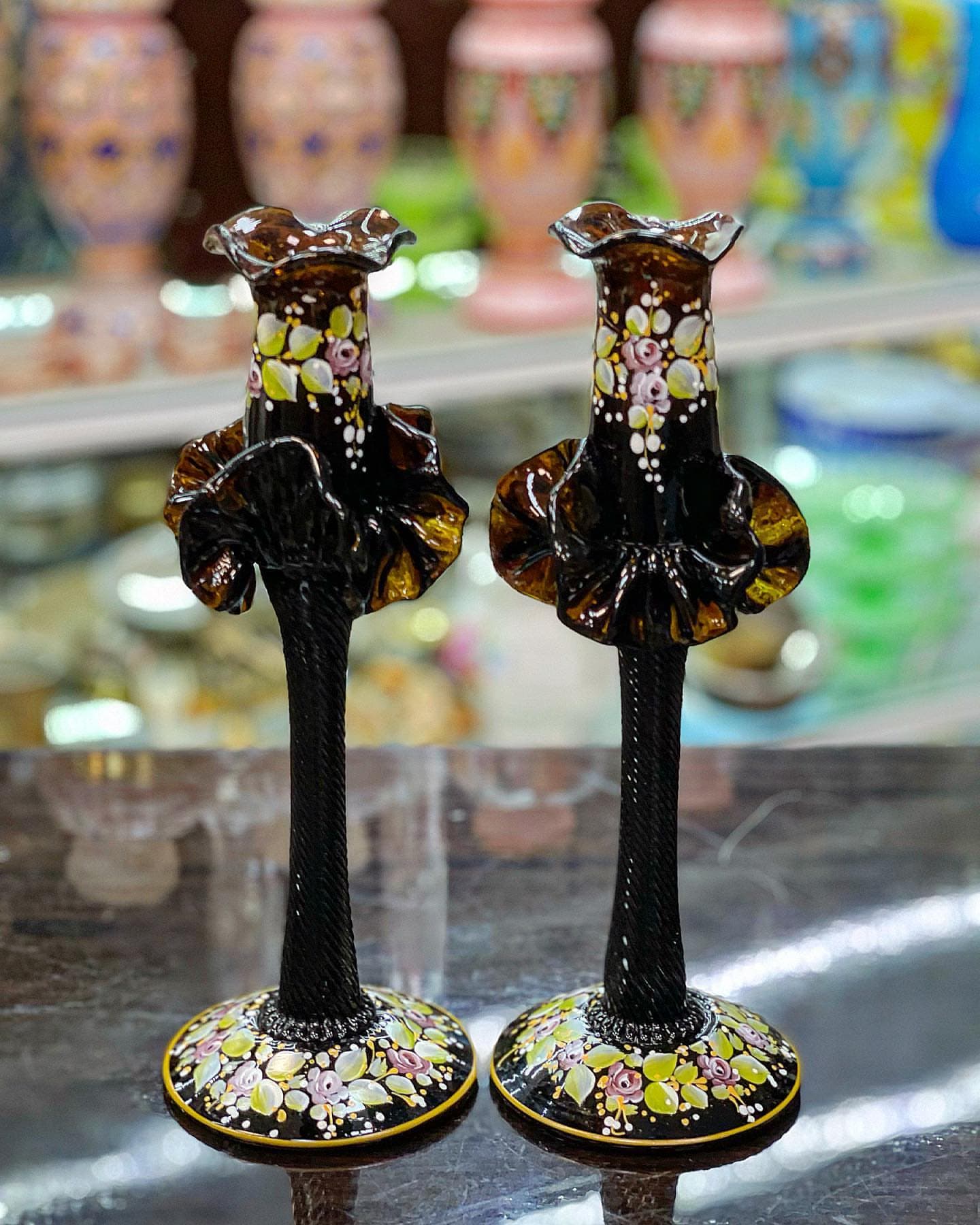 یک جفت شمعدان لب چین زرشکی