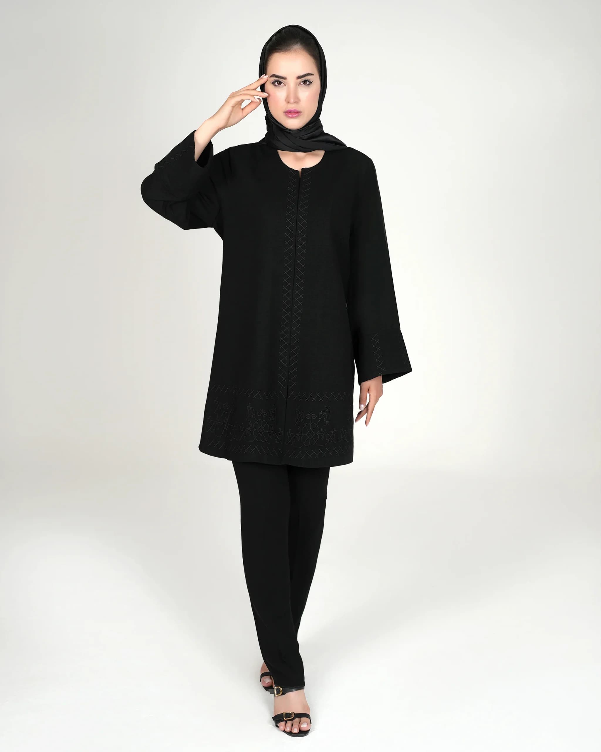 مانتو گلدوزی کد 564 — تصویر ۶