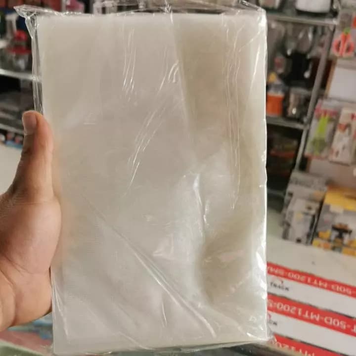 پلاستیک پرس وکیوم آجدار سایز 17.25سانتی متر مواد غذایی بسته 100تایی جنس خارجی