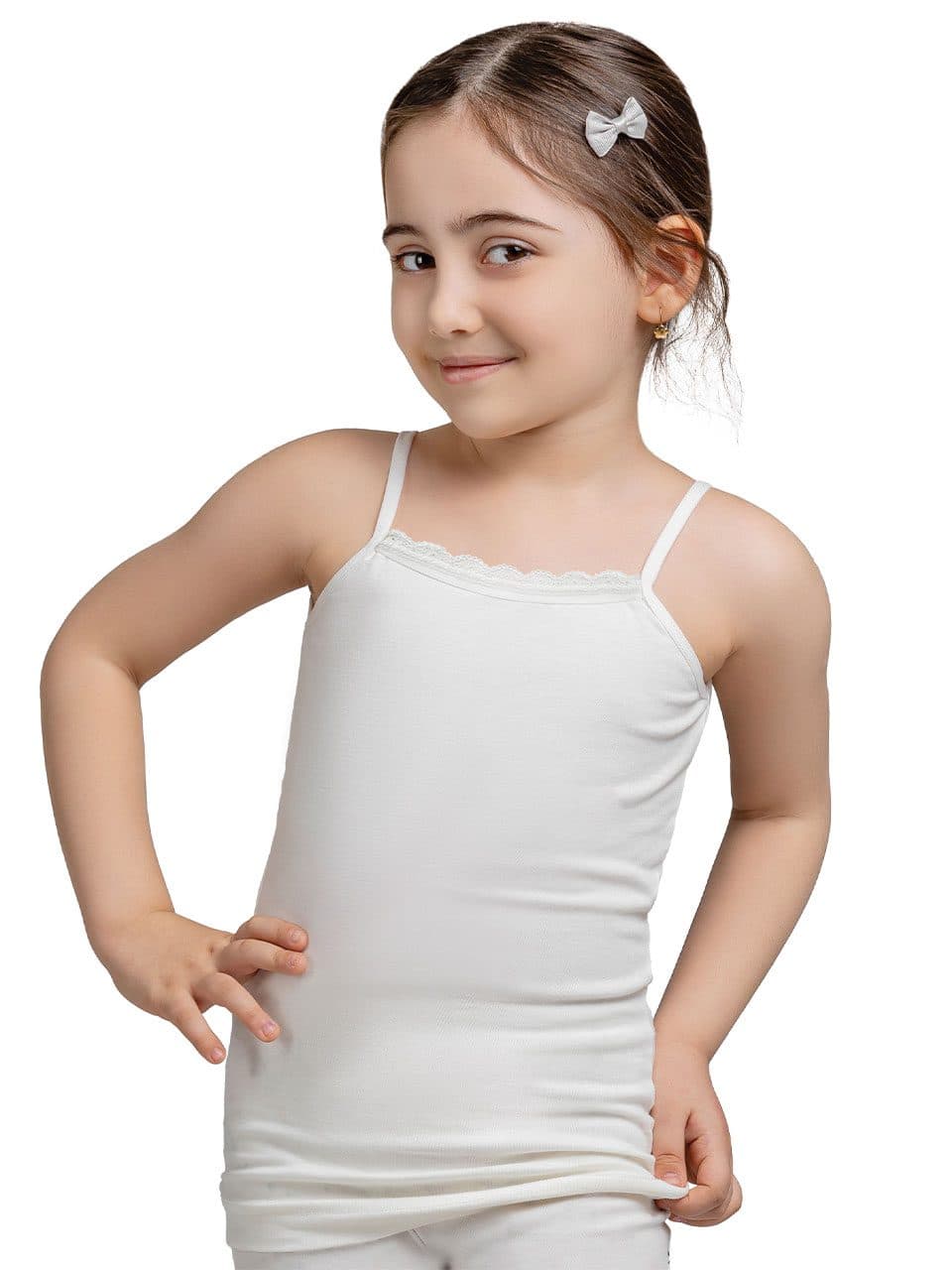 تاپ دخترانه بندی پنبه حاشیه گیپور سفید