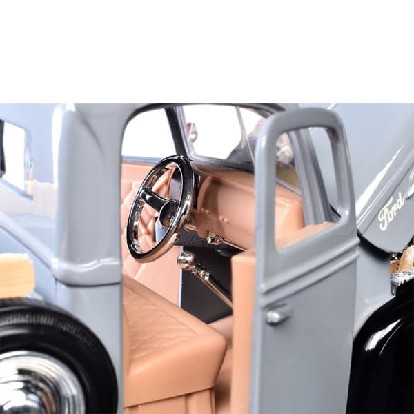ماکت فلزی وانت موتورمکس Motormax مدل 1:24 Ford Jailbar Pickup 1942-47 طوسی — تصویر ۹