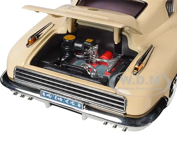 ماکت ماشین فلزی لاکی دایکست مدل 1948 Tucker Torpedo کرم — تصویر ۷
