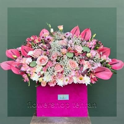 گل رز ایرانی قرمز مناسب شرکتها، مطبها و فضاهای اداری