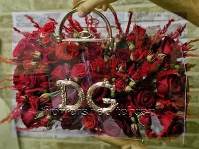 عکس سبد گل زیبا با گل‌های تازه و دیزاین حرفه‌ای