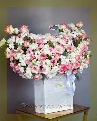ترکیب جذاب دسته گل خواستگاری ۱۴۰۱ برای هدیه، دکور یا میز پذیرش