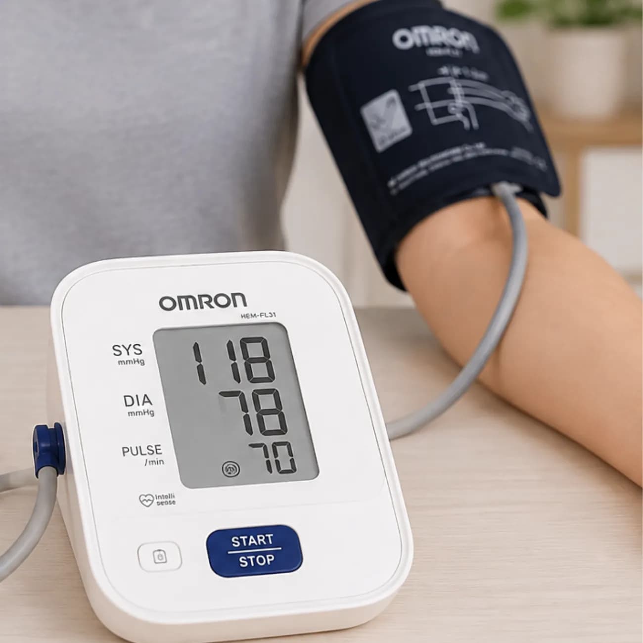 کاف فشارسنج امرن OMRON مدل HEM-FL31-E سایز 22 تا 42 سانتی متر — تصویر ۵