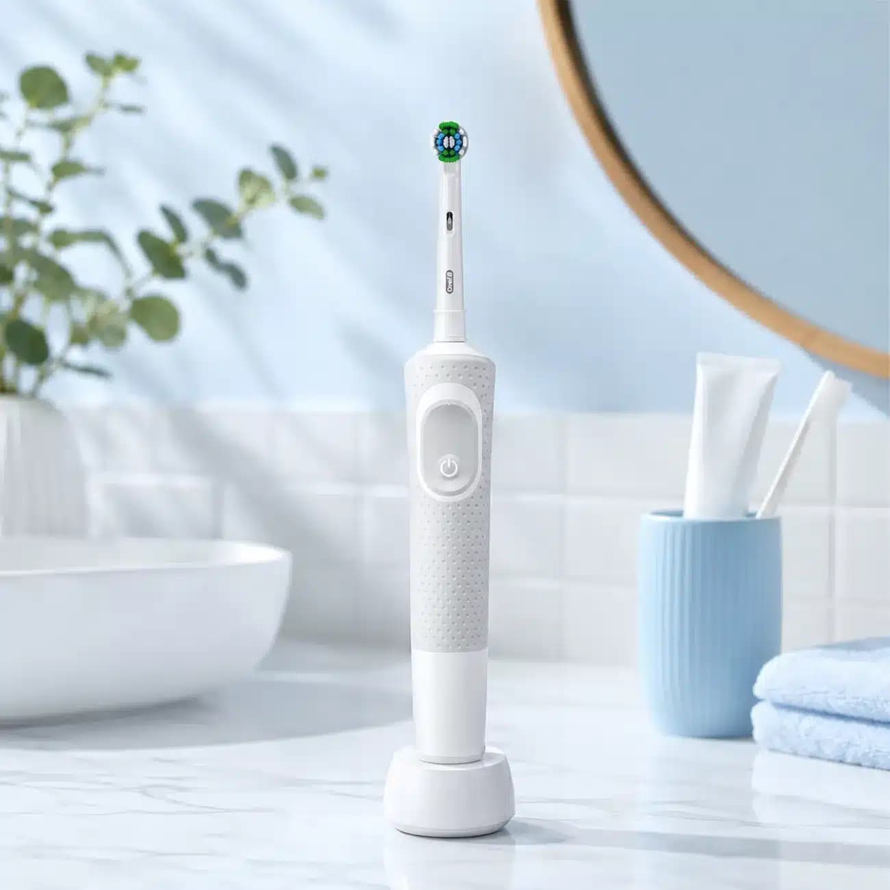 مسواک برقی شارژی اورال بی Oral-B مدل Vitality Precision Clean — تصویر ۱۱