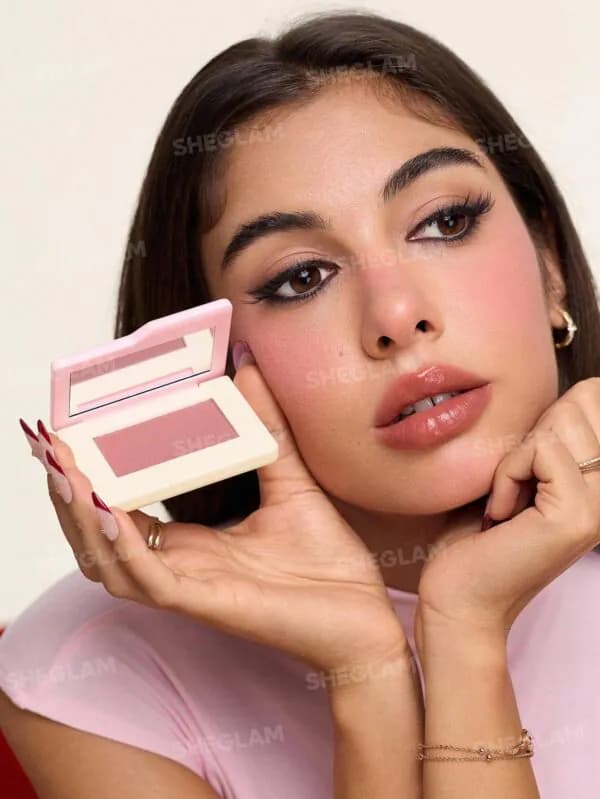 رژگونه شیگلم مدل Dream Touch رنگ Whipped Fig — تصویر ۵