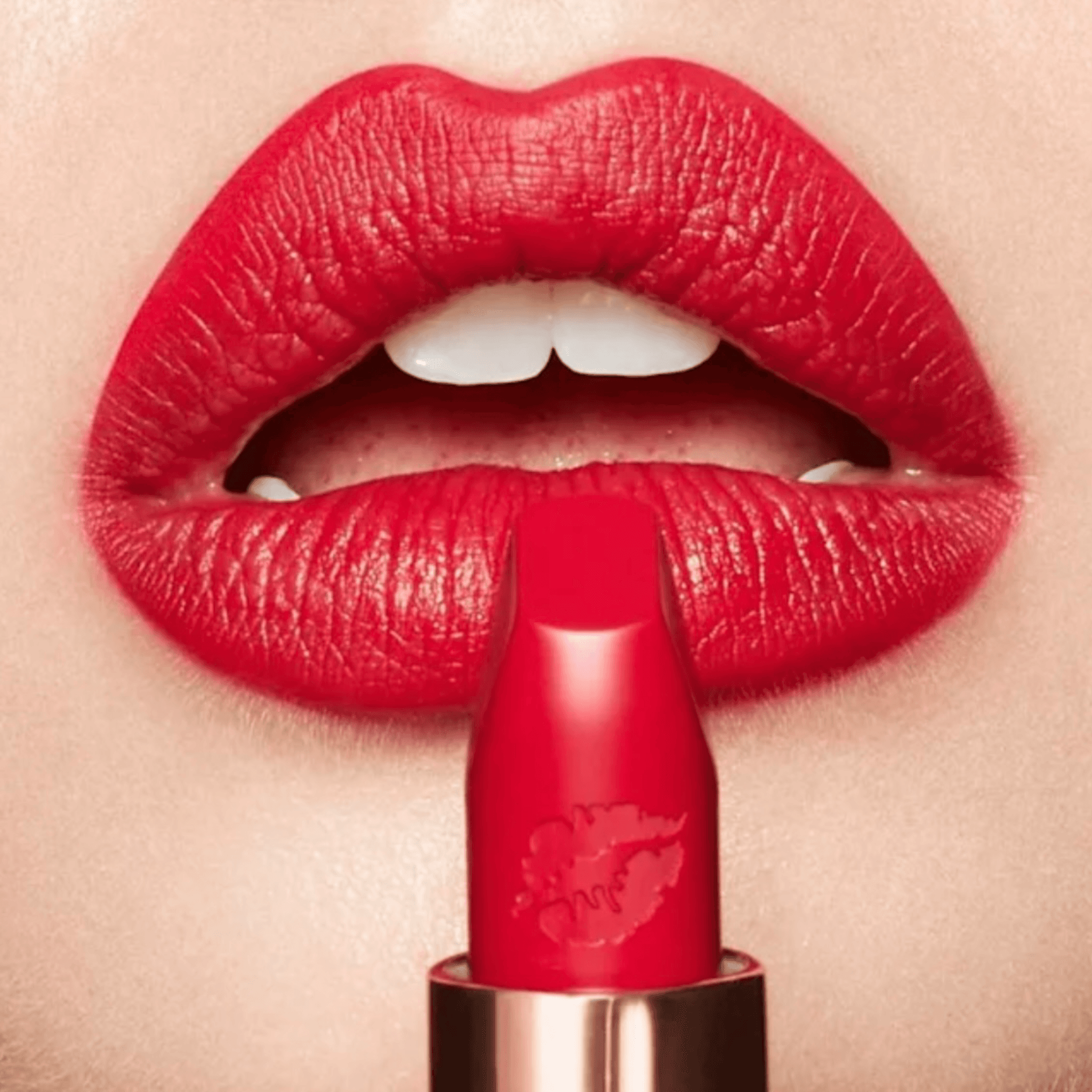 رژلب شارلوت تیلبری Patsy Red | Charlotte Tilbury — تصویر ۹