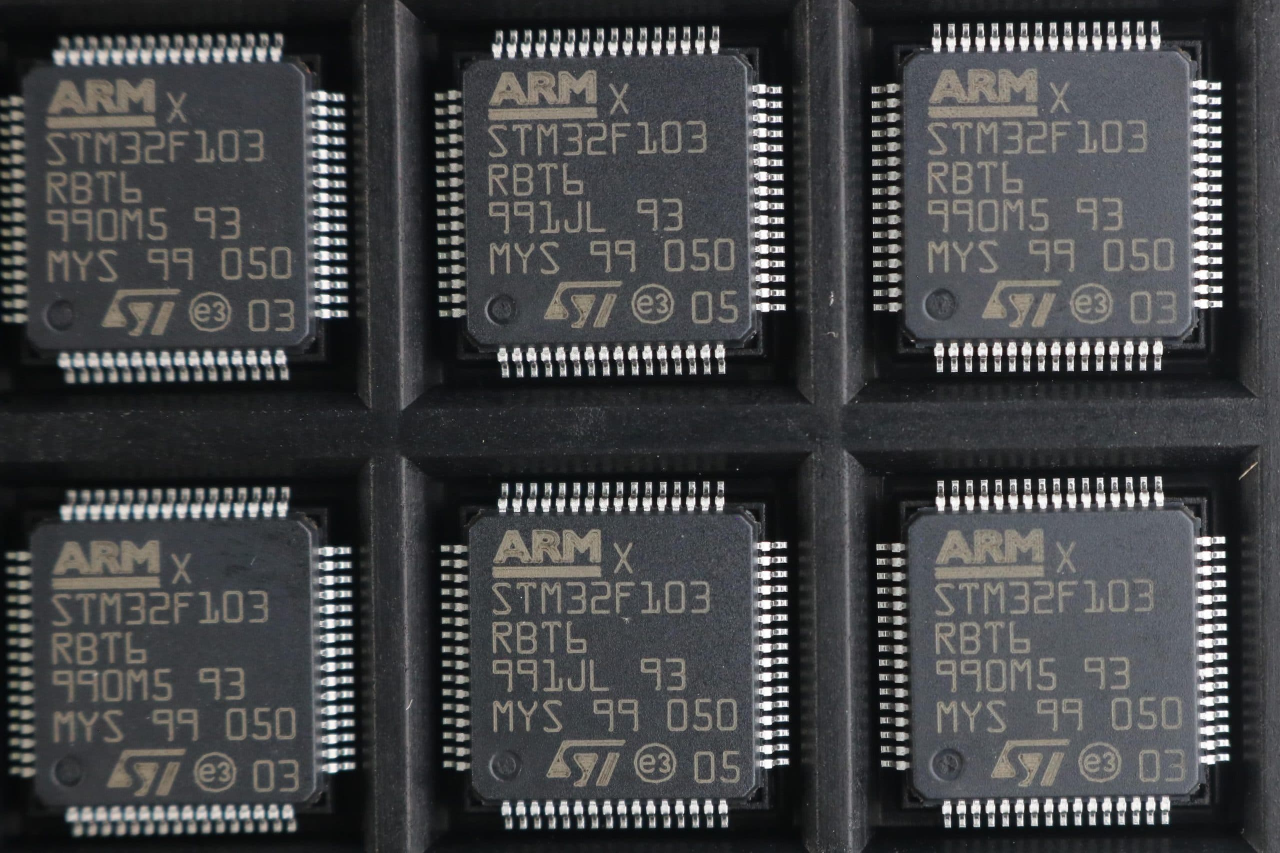 میکروکنترلر STM32F103CBT6