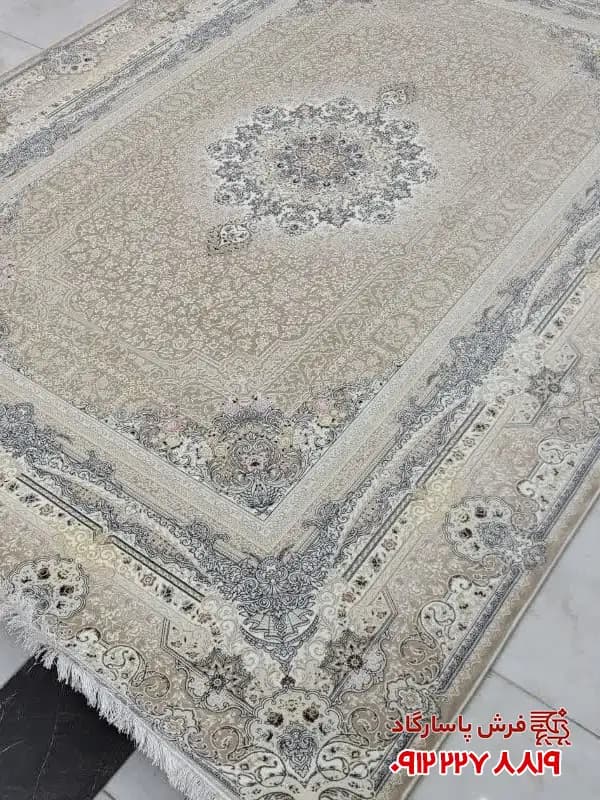 فرش وینتیج کرمی 1200 شانه طلاکوب طرح گلین — تصویر ۹