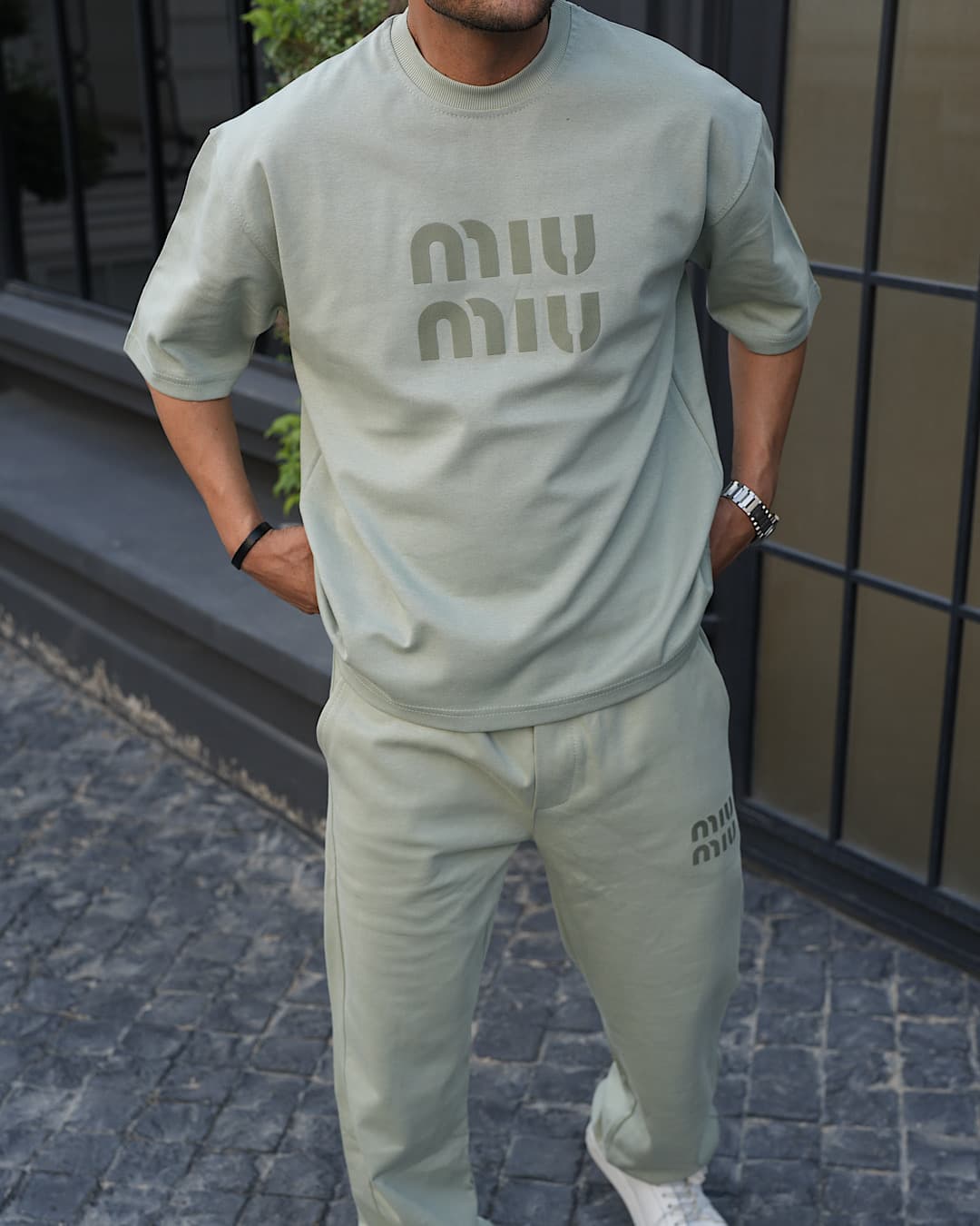 ستnILUnILU — تصویر ۵