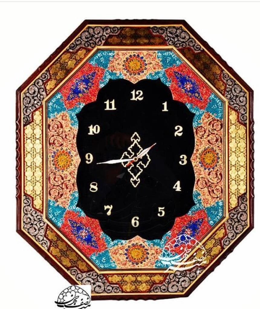 ساعت صدفی و خاتم صلیبی — تصویر ۳