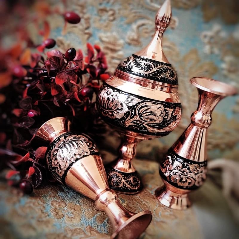 شکلات خوری مسی پایه دار مدل الماس تراش ارتفاع 23 — تصویر ۴