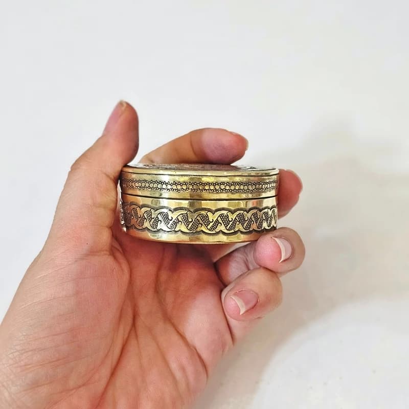 جعبه جواهرات قلمزنی برنجی سایز 2 — تصویر ۷