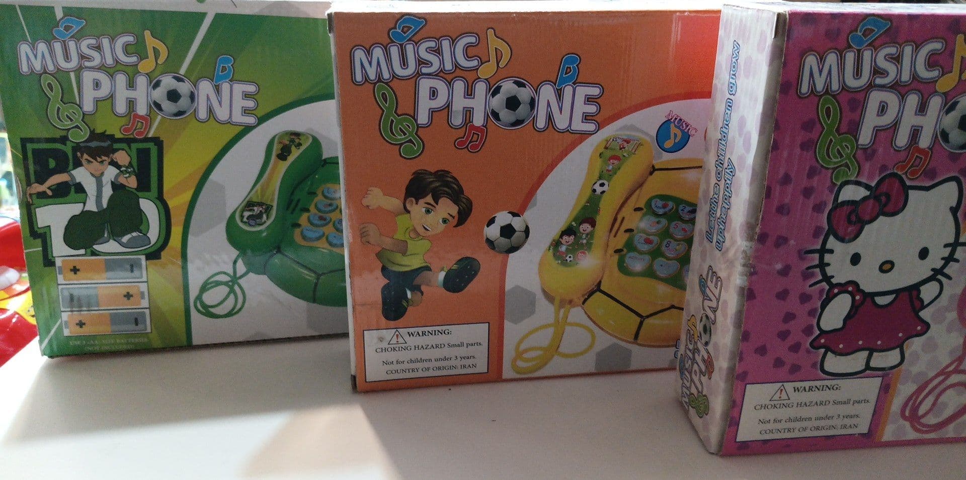 تلفن باطری خور فوتبالی — تصویر ۲