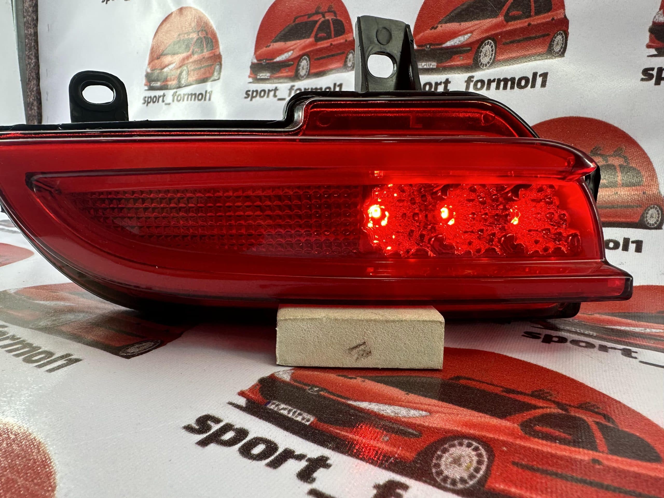 مه شکن اسپرت عقب پژو 207 سه بعدی LED قرمز — تصویر ۴