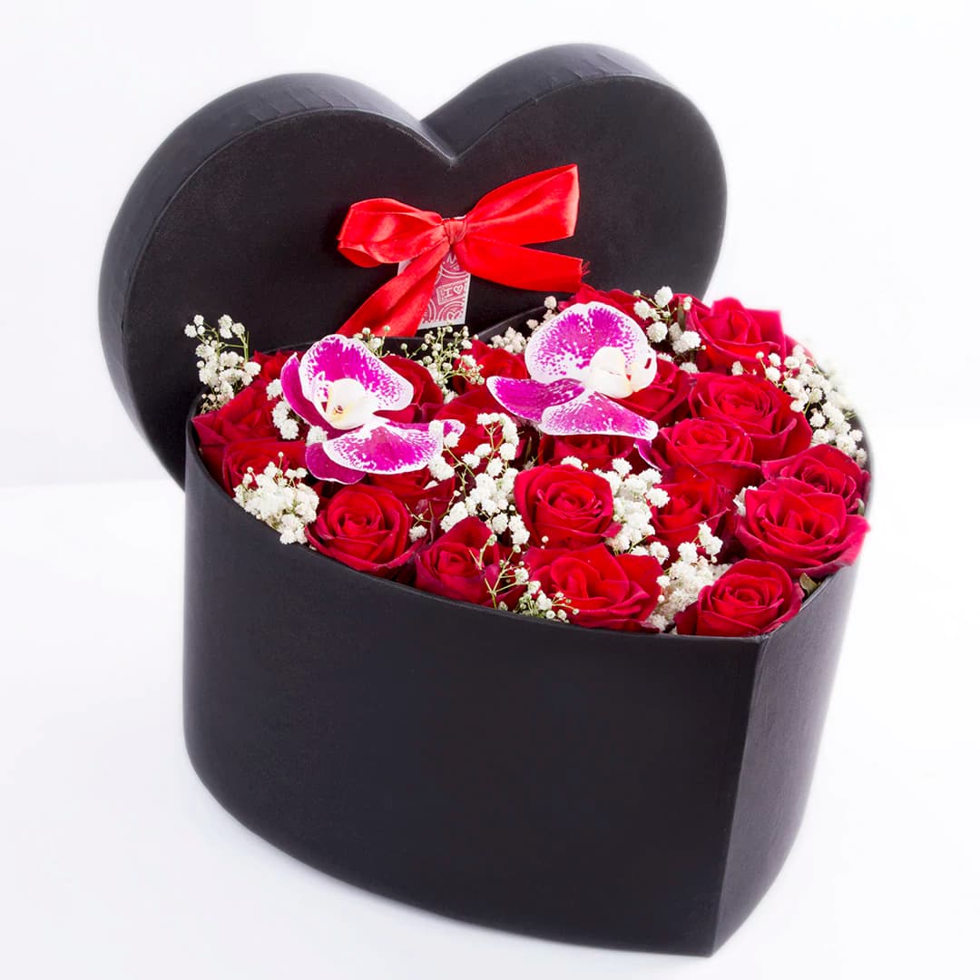 باکس گل رز هلندی قلب – کد 2250