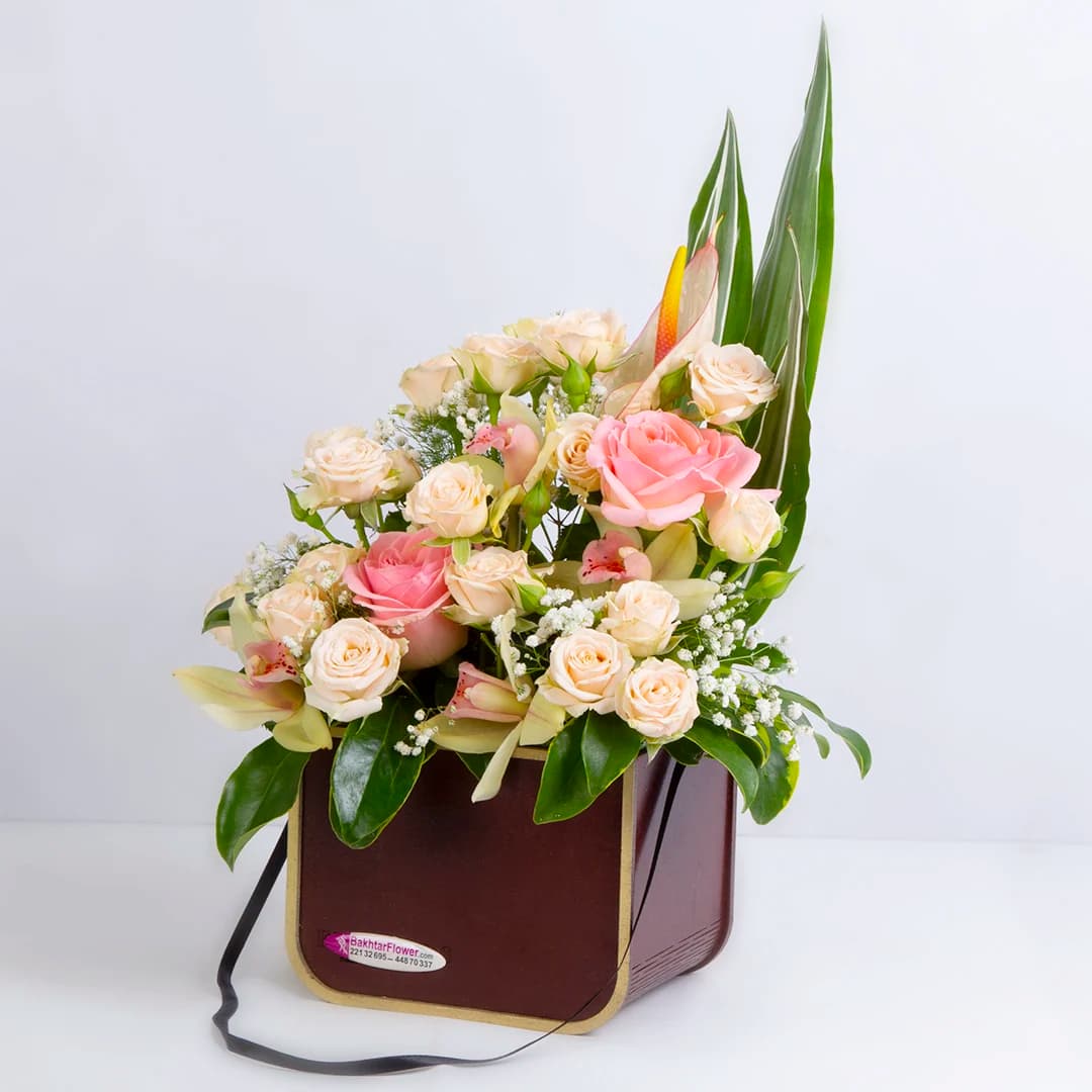 باکس گل هدیه رز مینیاتوری کد 2690 — تصویر ۶