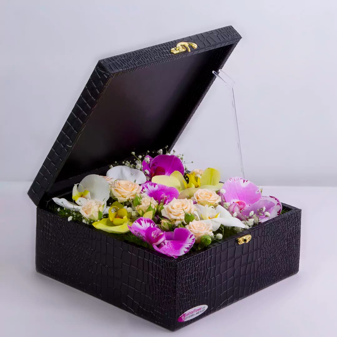 باکس گل هدیه رز مینیاتوری و ارکیده کد 2780 — تصویر ۴