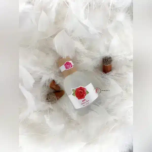 عطر بیکینی میدن آنا طرح در چوبی رایحه رز 50 میل — تصویر ۳