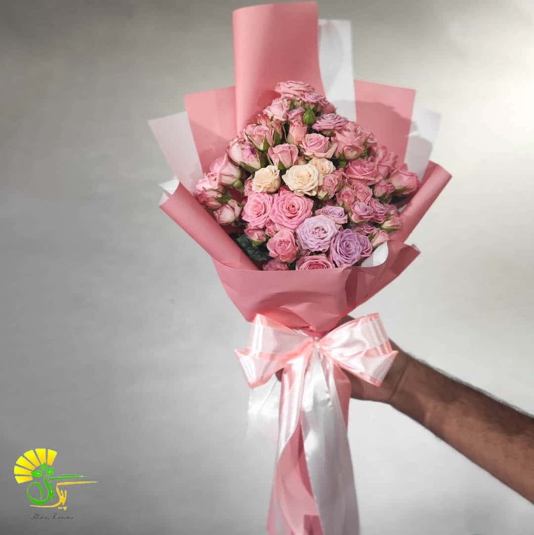 دسته گل رز بهاره — تصویر ۳