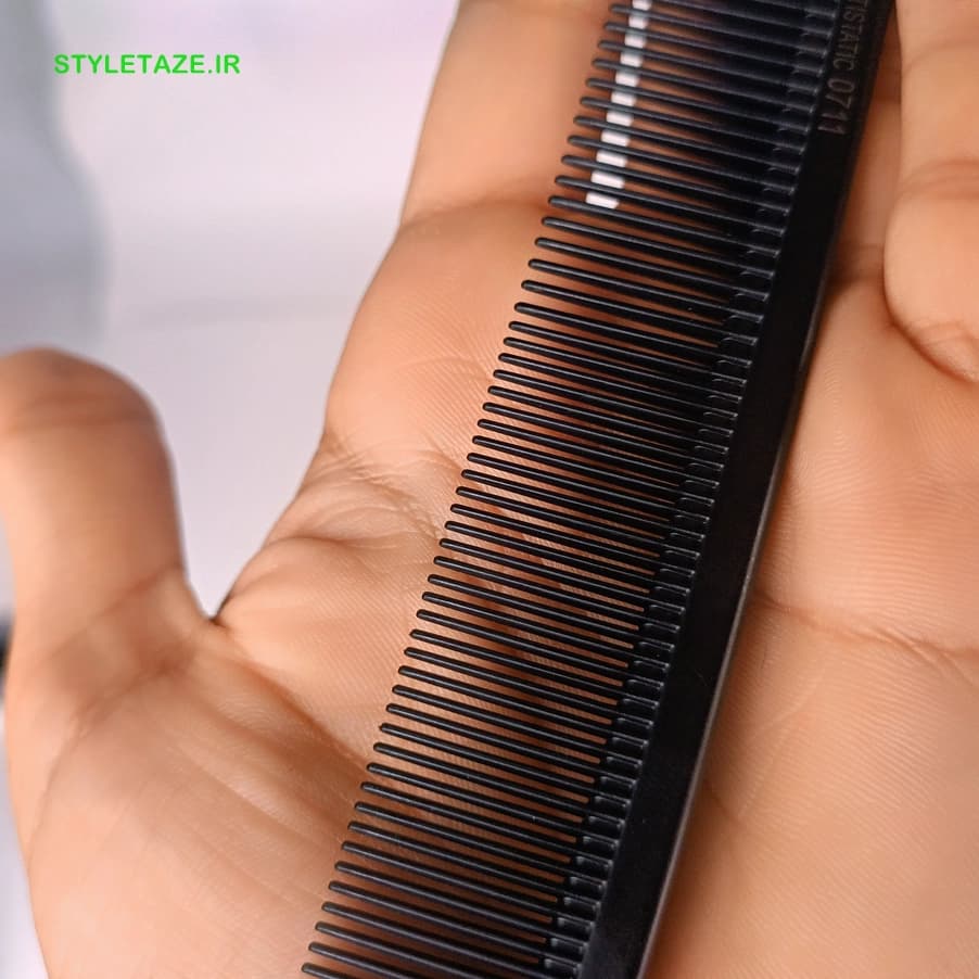 شانه دو دندانه سایز متوسط برند تونی اند گای ضد حرارت و ضد الکتریسیته با مقاومت و طراحی یکنواخت | TONI & GUY 0713 — تصویر ۸