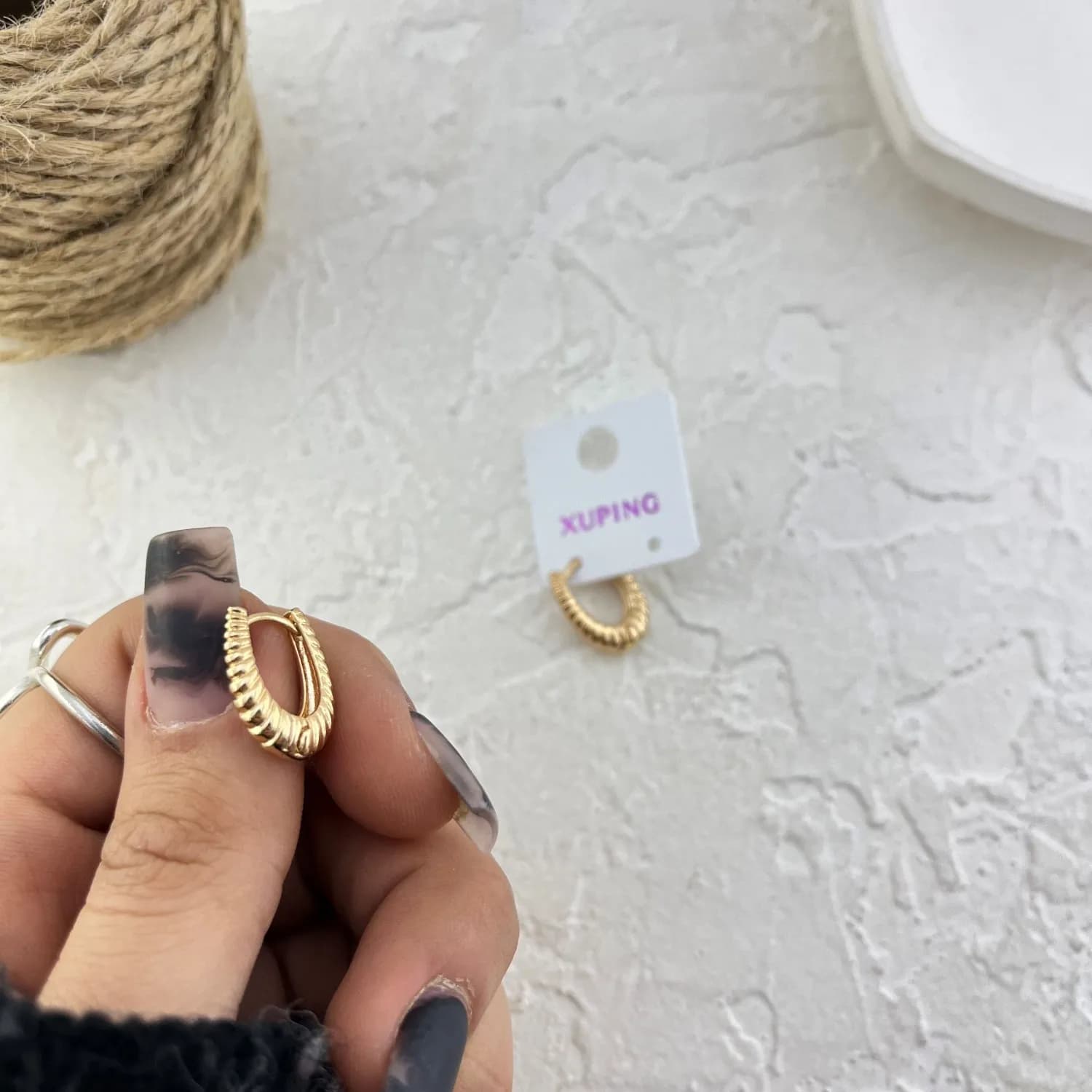 گوشواره زنانه ژوپینگ مدل پیچ کد E6259 — تصویر ۹