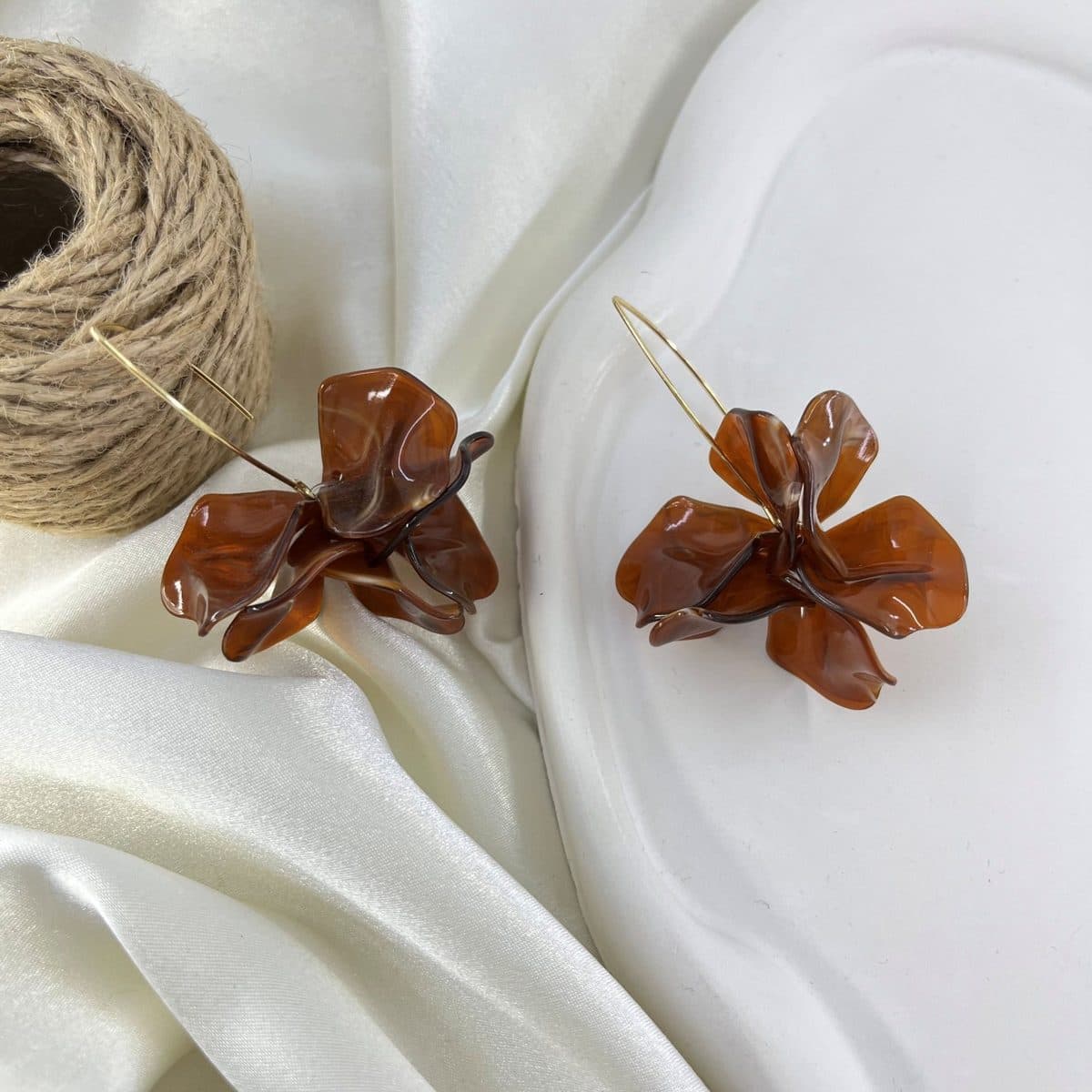 گوشواره زنانه مدل رزین کد E6371 — تصویر ۶