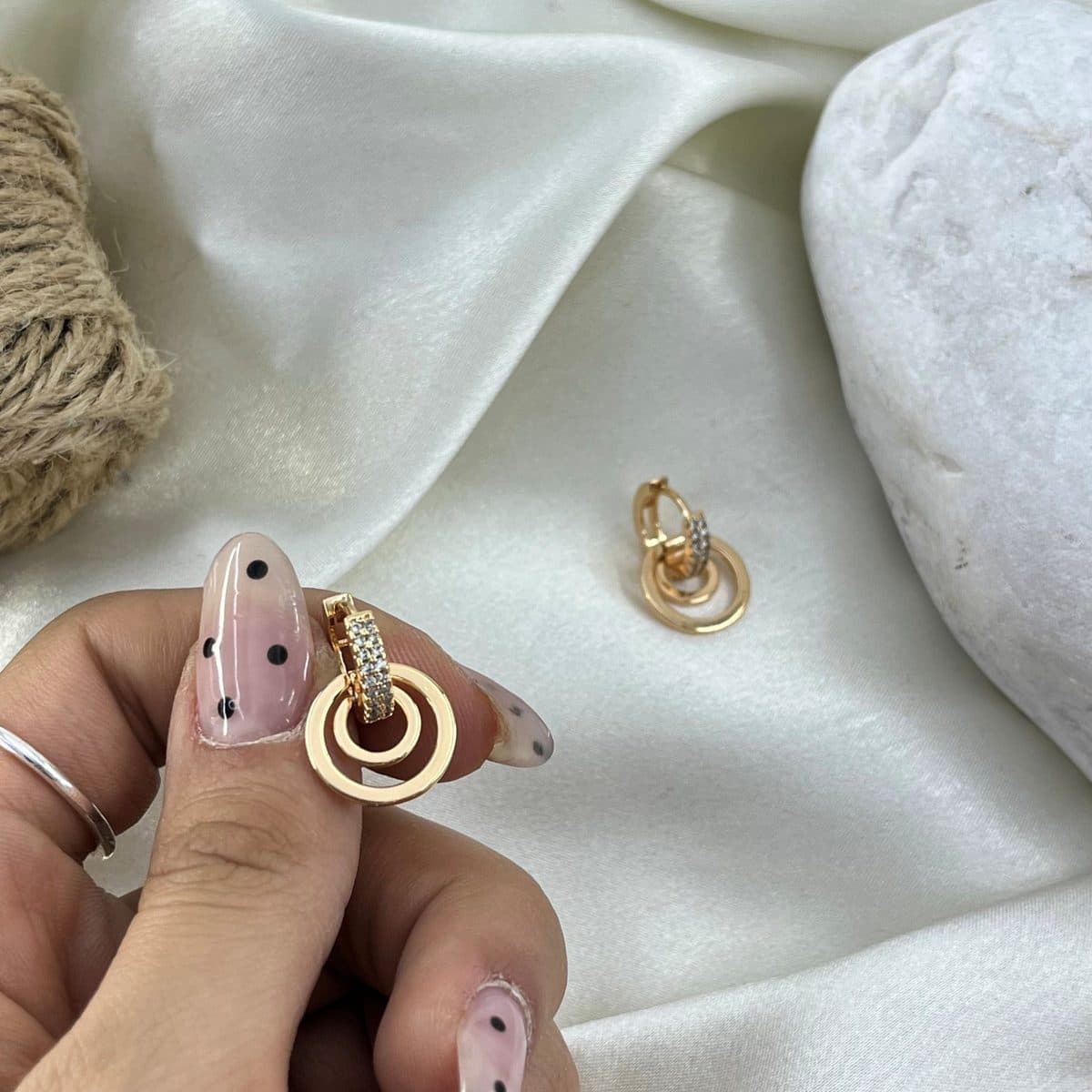 گوشواره زنانه مدل دایره کد E6484 — تصویر ۴