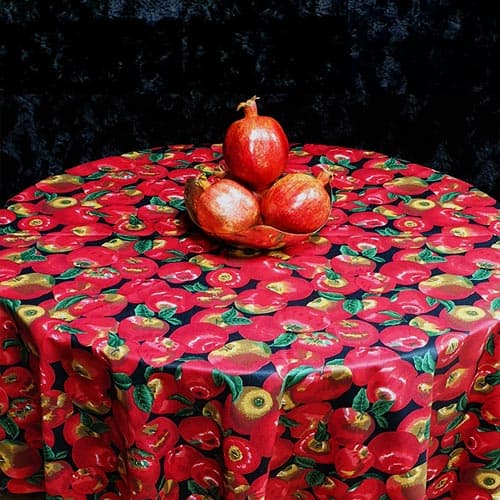 سفره پارچه ای متری طرح سیب — تصویر ۲