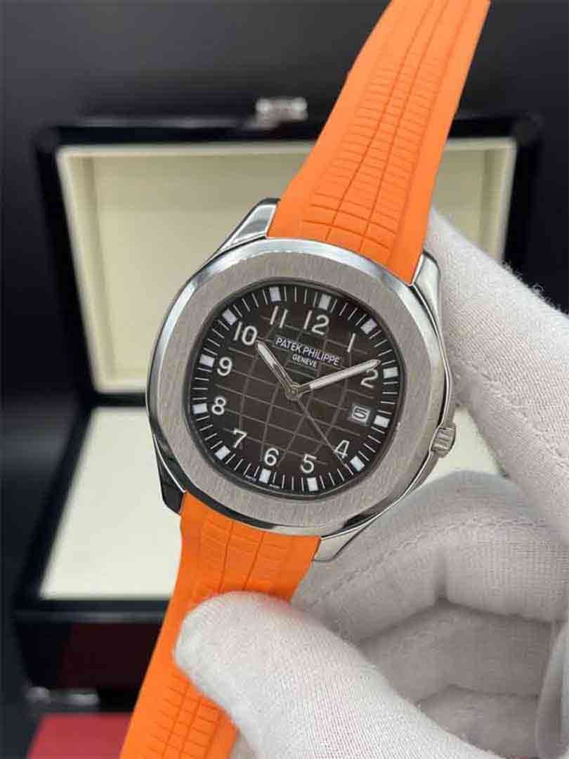 ساعت مچی مردانه پتک فیلیپ آکوانات Patek Philippe Aquanaut BLCAK the OREN — تصویر ۳