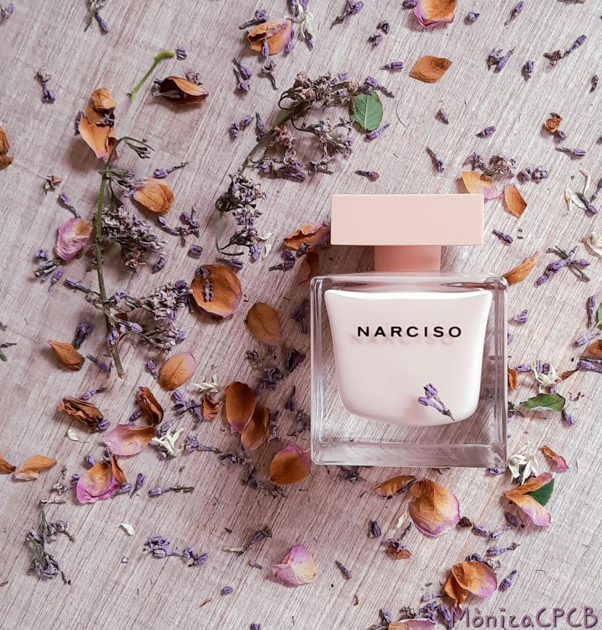 عطر ادکلن نارسیس رودریگز نارسیس پودری زنانه اصل | Narciso Rodriguez Narciso Poudree 90ml
