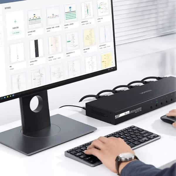 سوئیچ KVM هشت پورت VGA یوگرین مدل CM294 کد 70440 — تصویر ۳