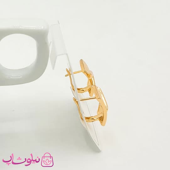 گوشواره دخترانه ژوپینگ مدل V طلایی کد 571-1 — تصویر ۵