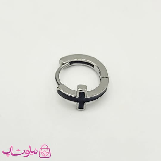 پیرسینگ گوش پسرانه طرح صلیب