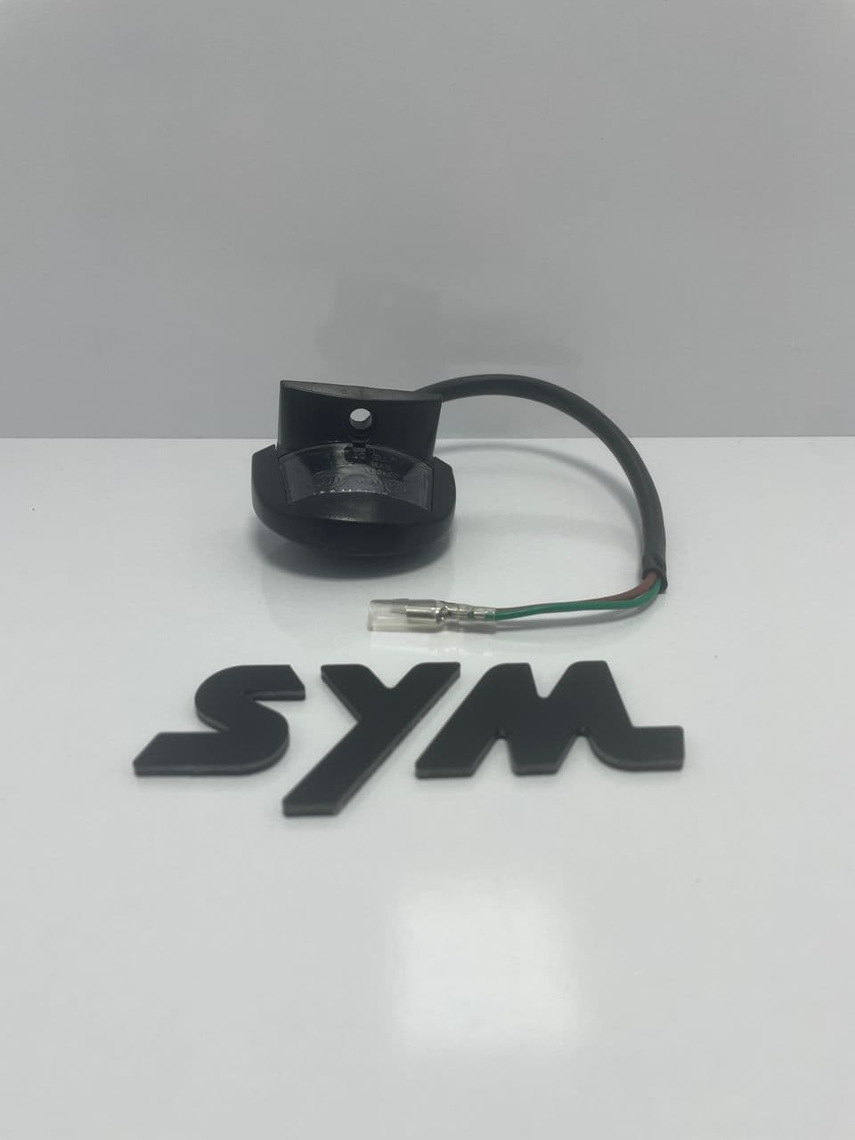 چراغ پلاک اورجینال نیروموتور SYM