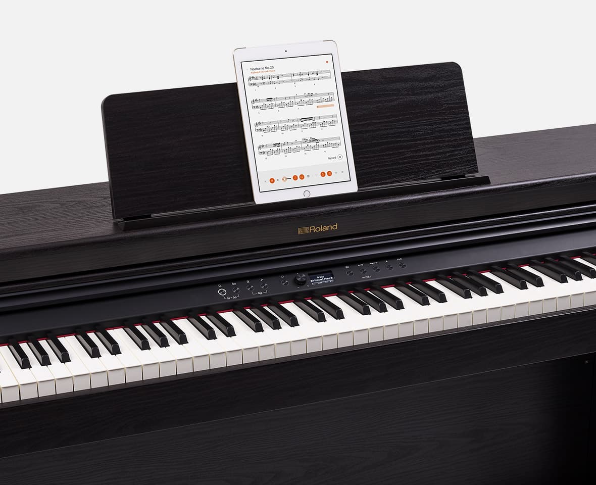 پیانو دیجیتال Roland RP 701 — تصویر ۹