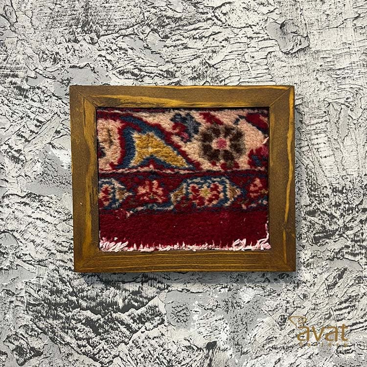 تابلو فرش با قاب چوب طبیعی