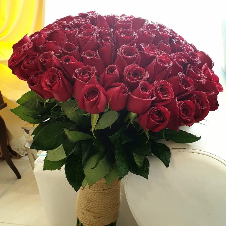 دسته گل رز قرمز هلندی — تصویر ۶