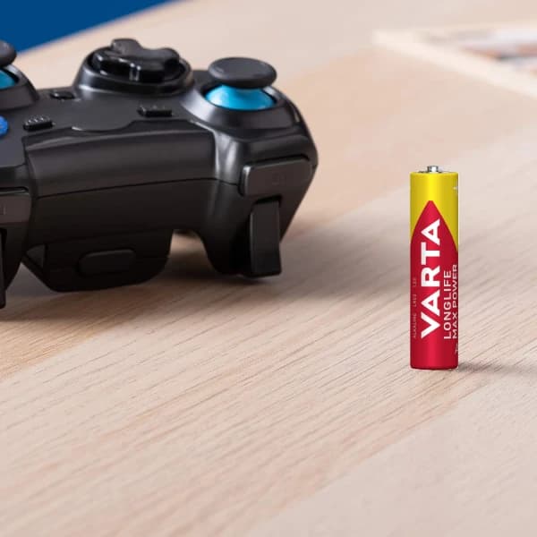 باتری نیم قلمی آلکالاین وارتا VARTA POWER بسته 4 عددی — تصویر ۸