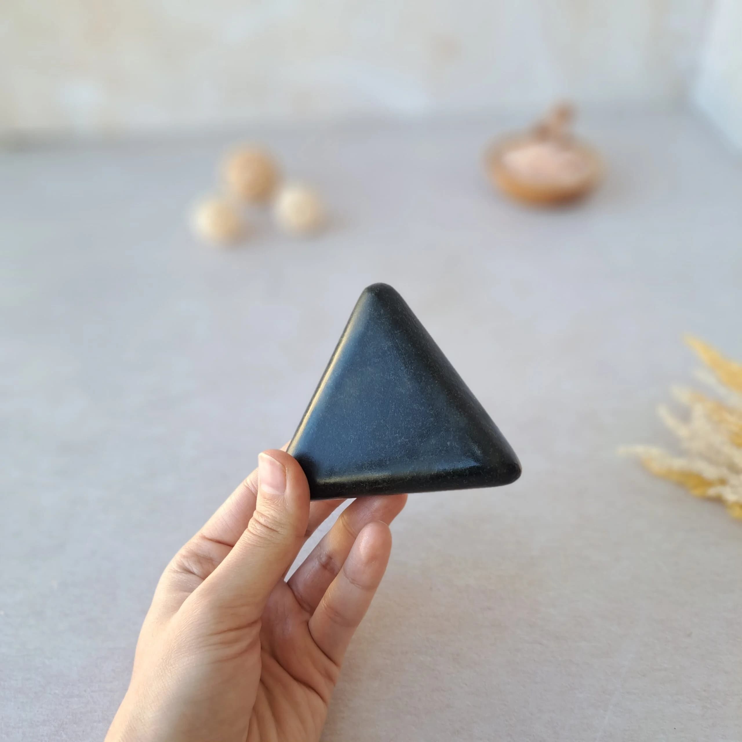 سنگ داغ ماساژ طرح مثلثی