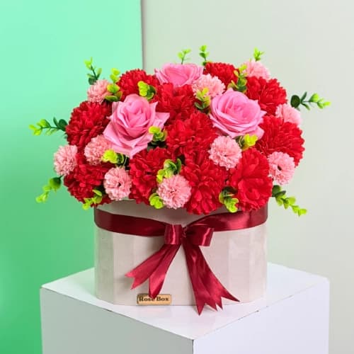 باکس گل مصنوعی نیلای – کد 1156