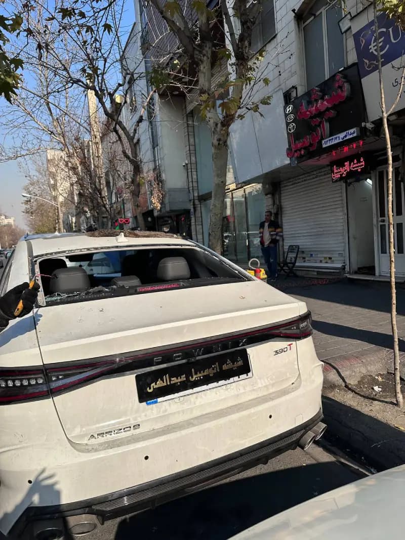 شیشه عقب آریزو 8 — تصویر ۳